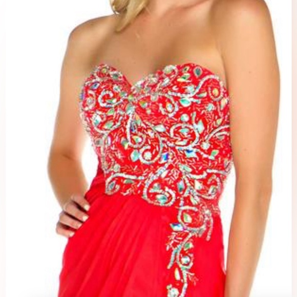 GUC - Flash by Mac Duggal Beaded Formal Gown in Sz 4 - Picture 3 of 15